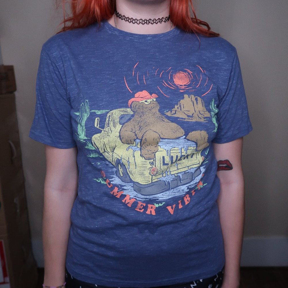 Lucky Brand Unisex "Summer Vibin" Graphic Tee